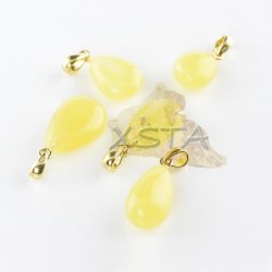 Baltic amber pendant matt yellow Baltic amber pendant matt yellow